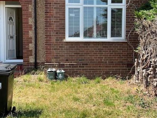 Flat for rent in London Borough of Ealing, Greater London