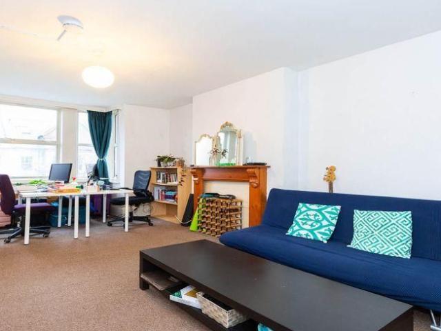 Apartment for rent in Dartmouth Park, Isle Of Man