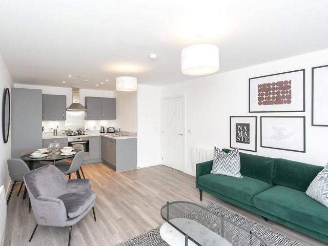 Flat for rent in Watford Heath, North Watford