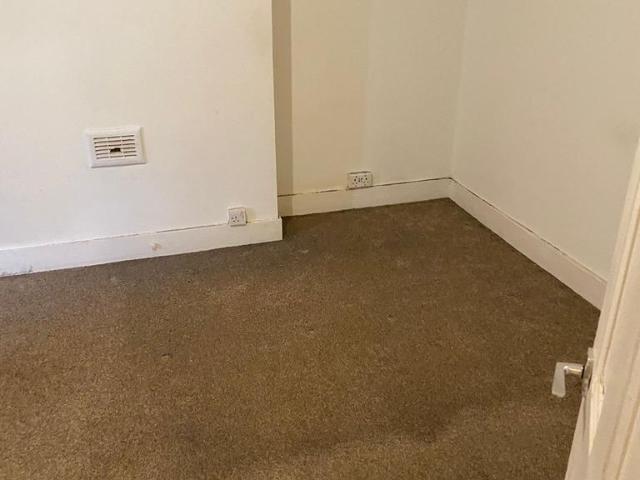 Flat for rent in Brixton, Greater London