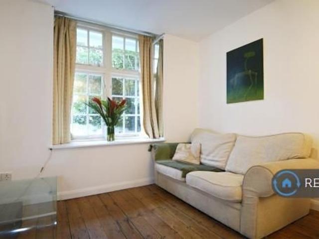 Apartment for rent in Highgate, Greater London
