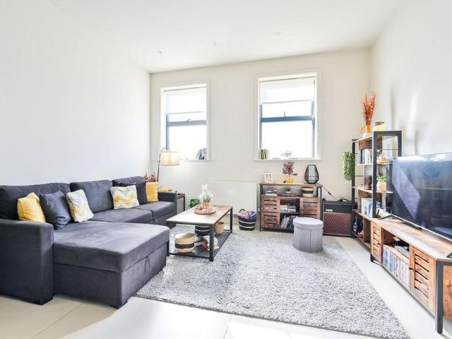 Apartment for rent in Walworth, Greater London
