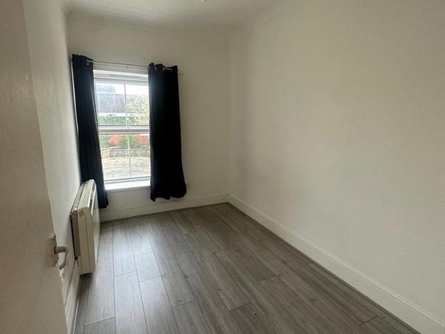 Apartment for rent in Tir-y-dail, Ammanford
