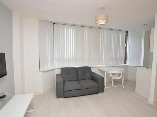 Apartment for rent in The Haulgh, Lee Bank