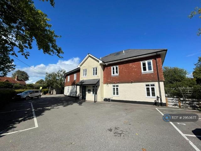 Flat for rent in Hart, Hampshire