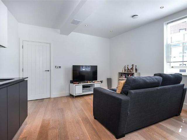 Apartment for rent in Greater London