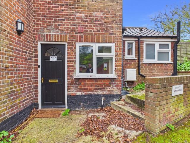 Flat for rent in Heigham Grove, East Bank