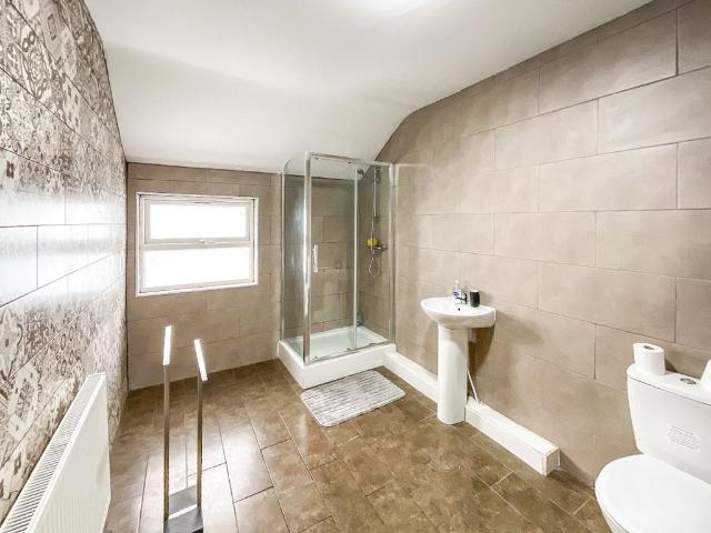 Flat for rent in Wordsley, West Midlands