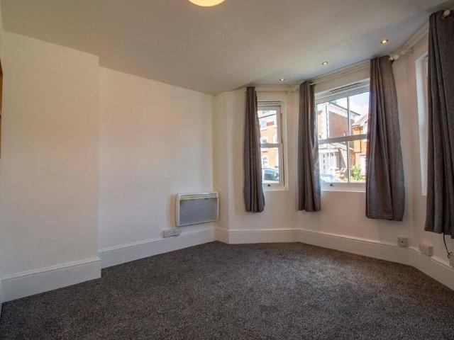 Apartment for rent in Uckfield, Cross In Hand