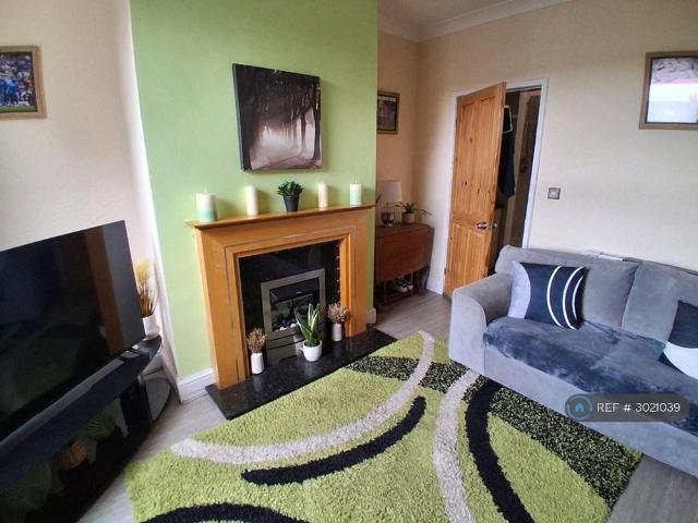 Apartment for rent in Woodhouse, West Yorkshire