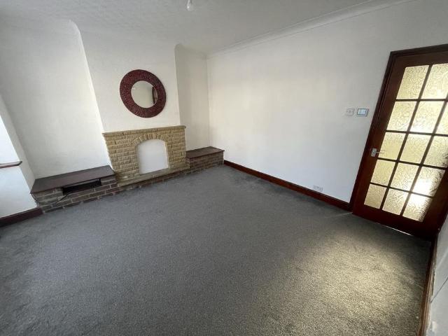 Apartment for rent in Harrow Weald, Greater London