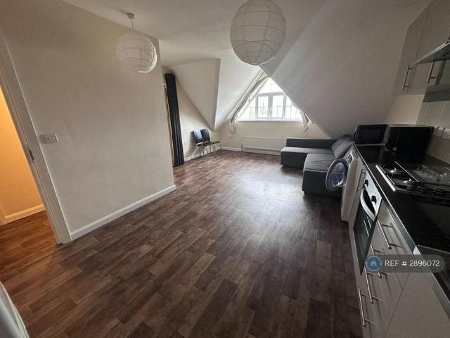 Apartment for rent in London Borough of Hounslow, Greater London