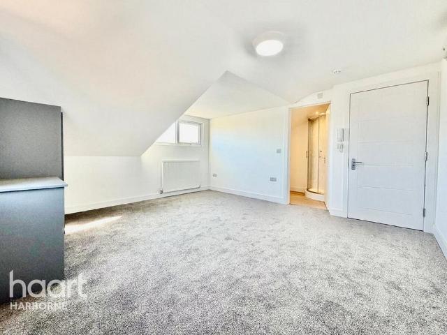 Room for rent in Tat Bank, Oldbury