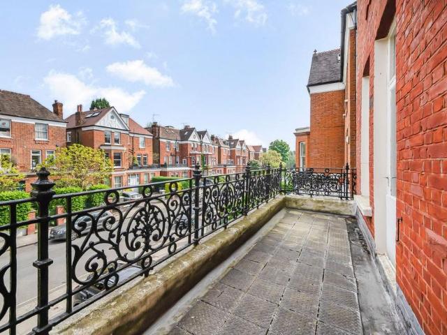 Apartment for rent in South Hampstead, Greater London