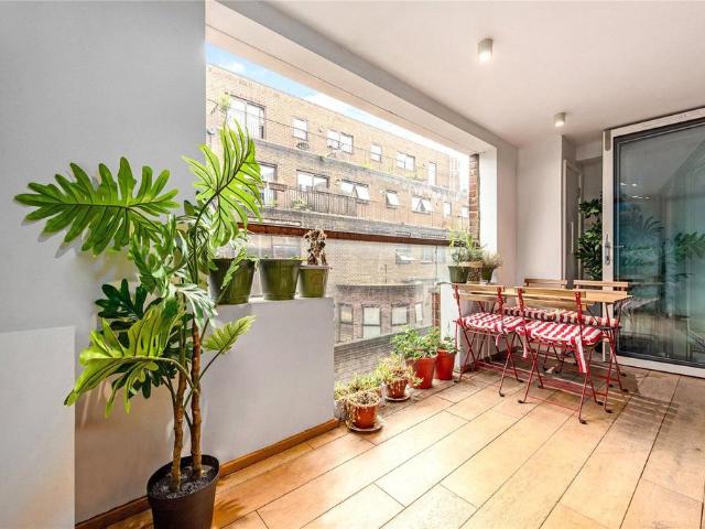 Flat for rent in Kentish Town, Greater London