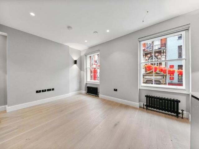 Apartment for rent in Seven Dials, Bloomsbury