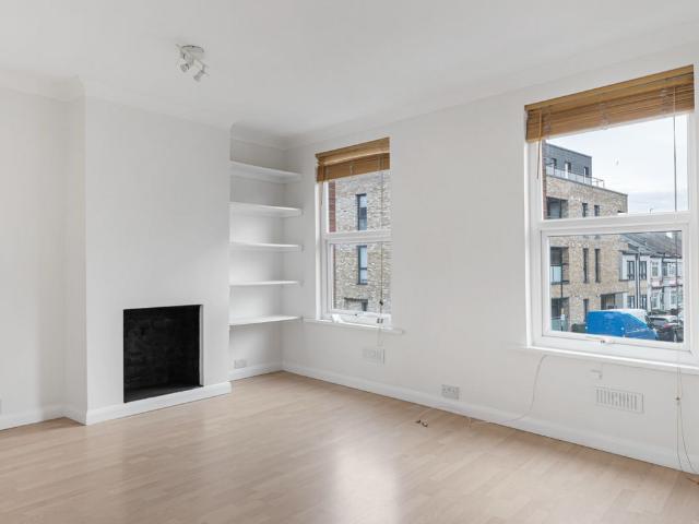 Flat for rent in London Borough of Lewisham, Lower Sydenham