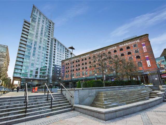 Flat for rent in City Centre, Georgia