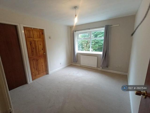 Apartment for rent in Pellon, Halifax