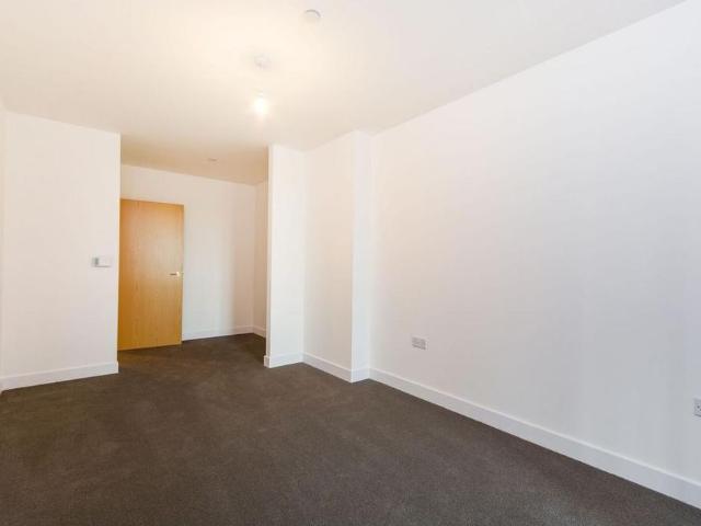 Apartment for rent in London Borough of Sutton, Greater London