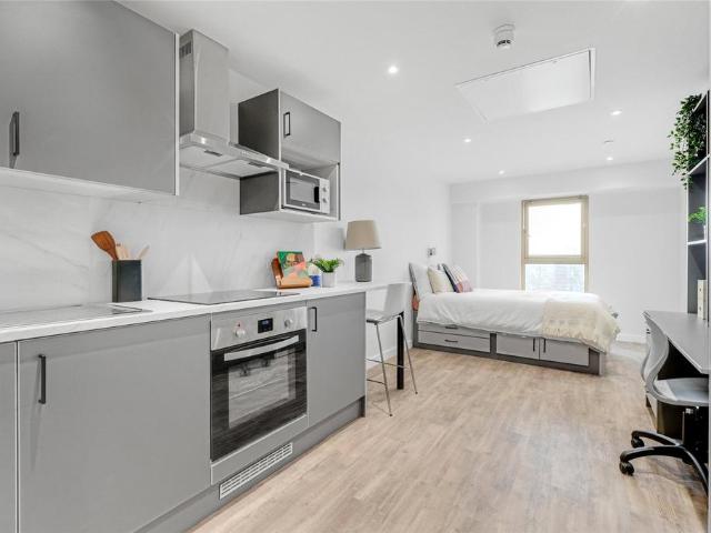 Flat for rent in Semilong, Northampton
