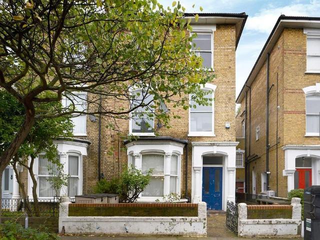 Flat for rent in Brownswood Park, Stoke Newington