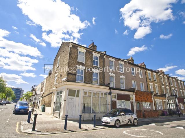 Apartment for rent in Barnes Cray, Greater London