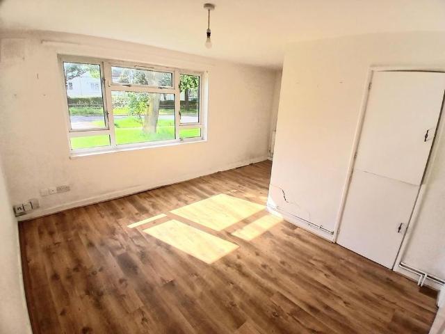 Apartment for rent in Poplars, Shephall