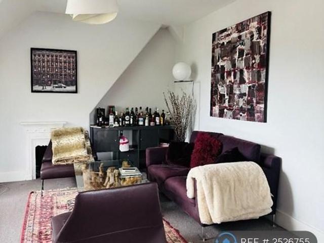 Apartment for rent in Tolworth, Greater London