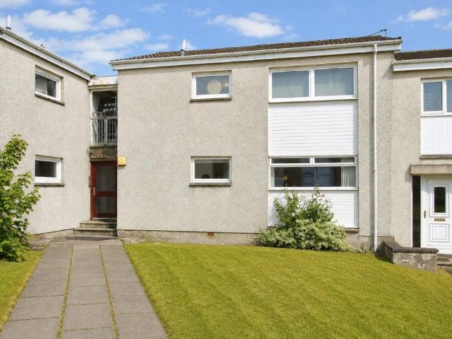 Flat for rent in St Leonards, Barassie