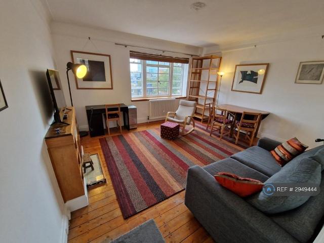 Flat for rent in Saint Pancras, Greater London