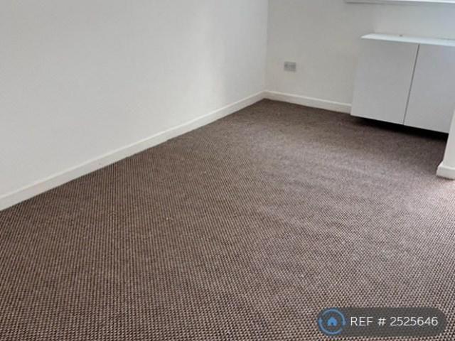 Apartment for rent in Chadsmoor, Staffordshire