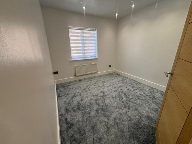 Apartment for rent in Stone, Baswich