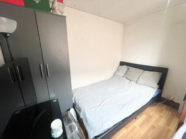 Apartment for rent in Sydenham, Green Close