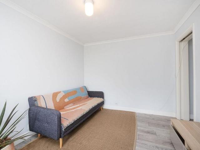 Apartment for rent in Arden Estate, Greater London