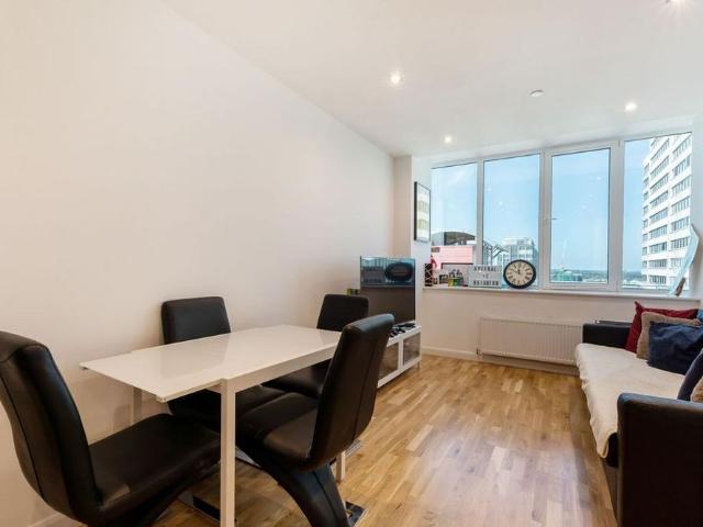 Apartment for rent in London Borough of Croydon, Selhurst