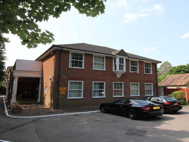 Flat for rent in Farnham Common, Isle Of Man