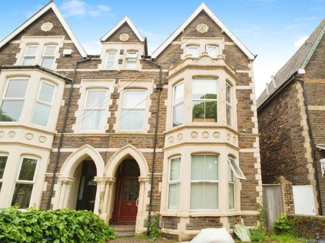 Flat for rent in Plasnewydd, Falcon Lodge