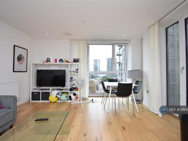 Flat for rent in Canning Town, Greater London