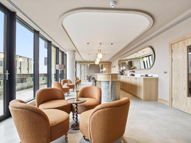 Apartment for rent in London Borough of Hounslow, Strand