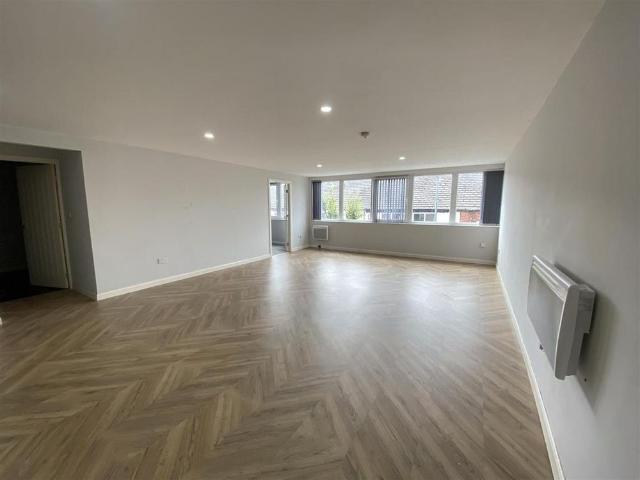 Apartment for rent in Castle Hall, Greenheys