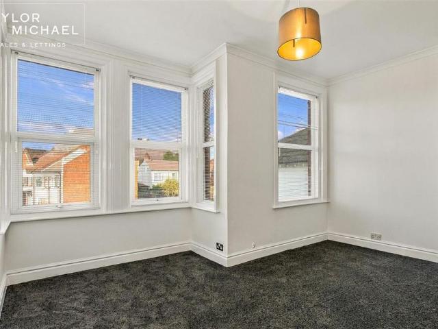 Apartment for rent in Fishersgate, West Sussex