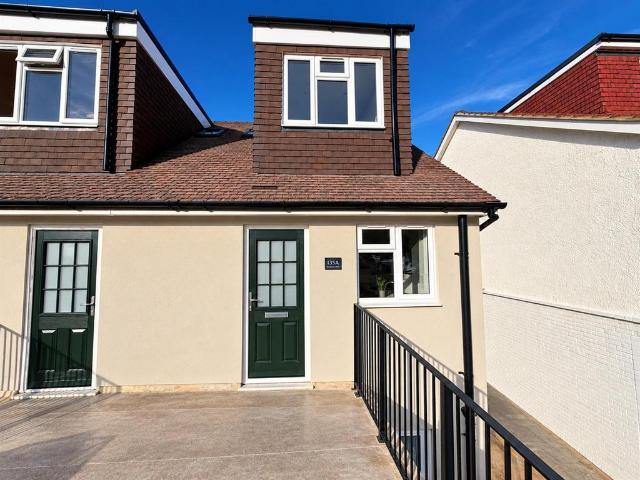 Flat for rent in Merry Hill, Hertsmere