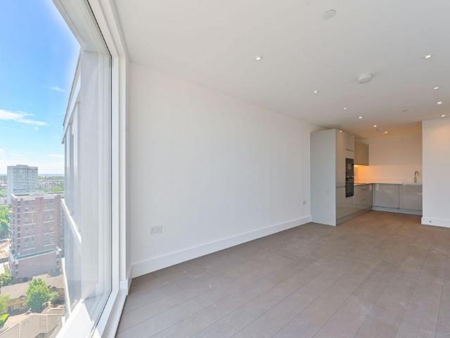 Flat for rent in Battersea, Greater London