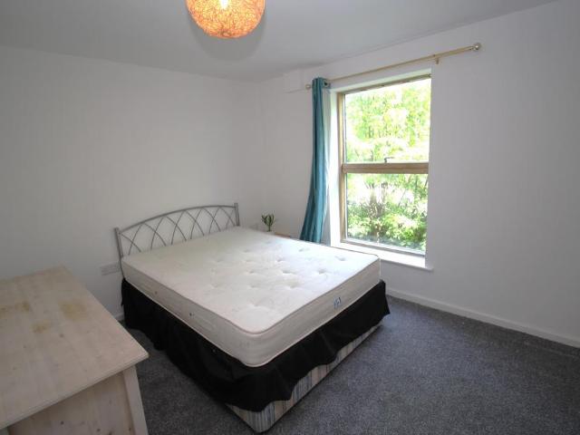 Flat for rent in Old Trafford, Trafford Park