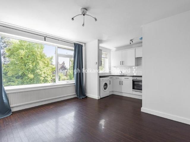 Apartment for rent in Shortlands, Isle Of Man