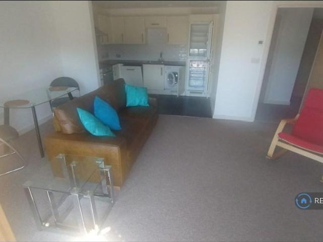 Apartment for rent in Yiewsley, Greater London
