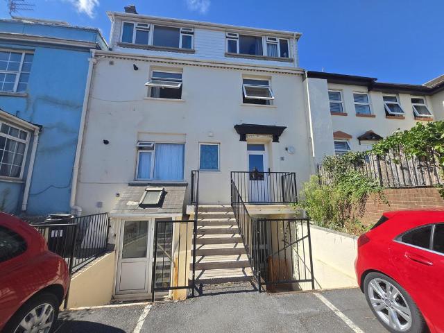 Flat for rent in Dawlish, Teignbridge
