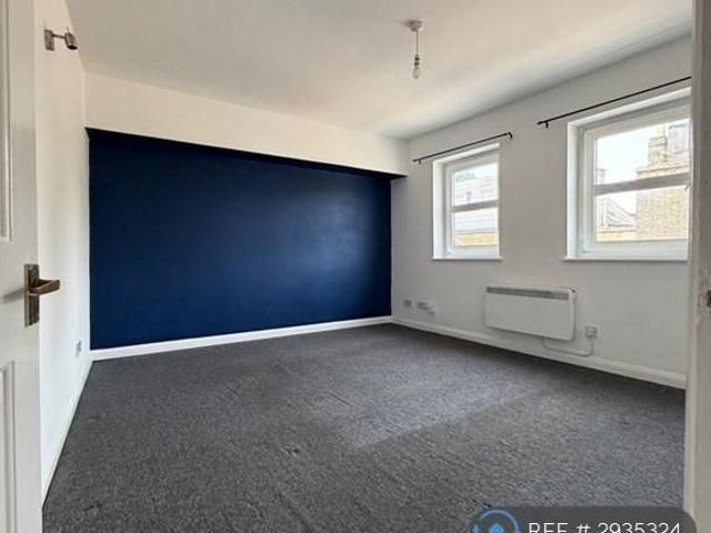 Apartment for rent in West Hackney, Greater London