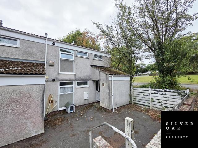 Flat for rent in Waunarlwydd, Wales